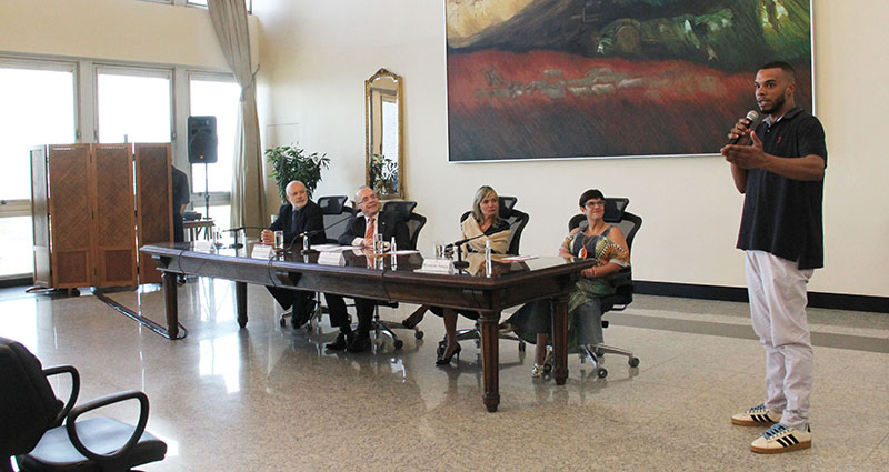 Imagem sem descrição