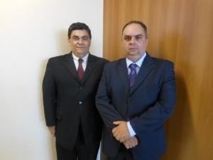 O Diretor da DIMEX, Divisão Monitoramento Extrajudicial, Marcelo El-Jaick e o Chefe de Serviço, José Euclides Guinancio.