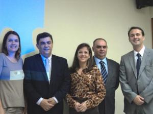 Maria Angélica (DIFEX), Marcelo El-Jaick (DGFEX), Eliane (DIPEX), José Euclides (DIMEX), Dr. Heitor Carvalho Campinho, Juiz de Direito Dirigente do 6º NUR.