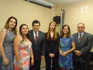 A equipe da DGFEX: Maria Angélica, Graziela, Marcelo El-Jaick, Eliane e José Euclides com a Juíza Dirigente do 8º NUR Dra. Vanele Falcão