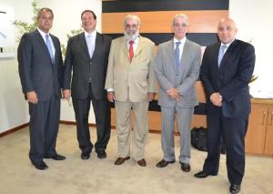 O Juiz Auxiliar da CGJ, Dr. Gustavo Direito, o Ministro Luis Felipe Salomão, o Corregedor Des. Valmir de Oliveira Silva, o Des. Antônio Saldanha e o Juiz Auxiliar da CGJ, Dr. Rafael Estrela