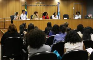 Profissionais e estagiários do Tribunal de Justiça do Rio debateram a importância do estágio no período acadêmico