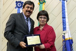 Desembargadora Ana Maria Pereira de Oliveira é homenageada pelo juiz Jayme Oliveira