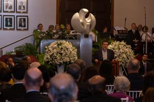 O diácono Nelson Águia falou pelos católicos