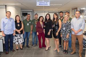 Parte da equipe da Dimex