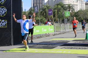 Alexandre Marques foi o primeiro servidor a cruzar a linha de chegada