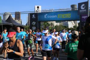 Servidores na largada do evento