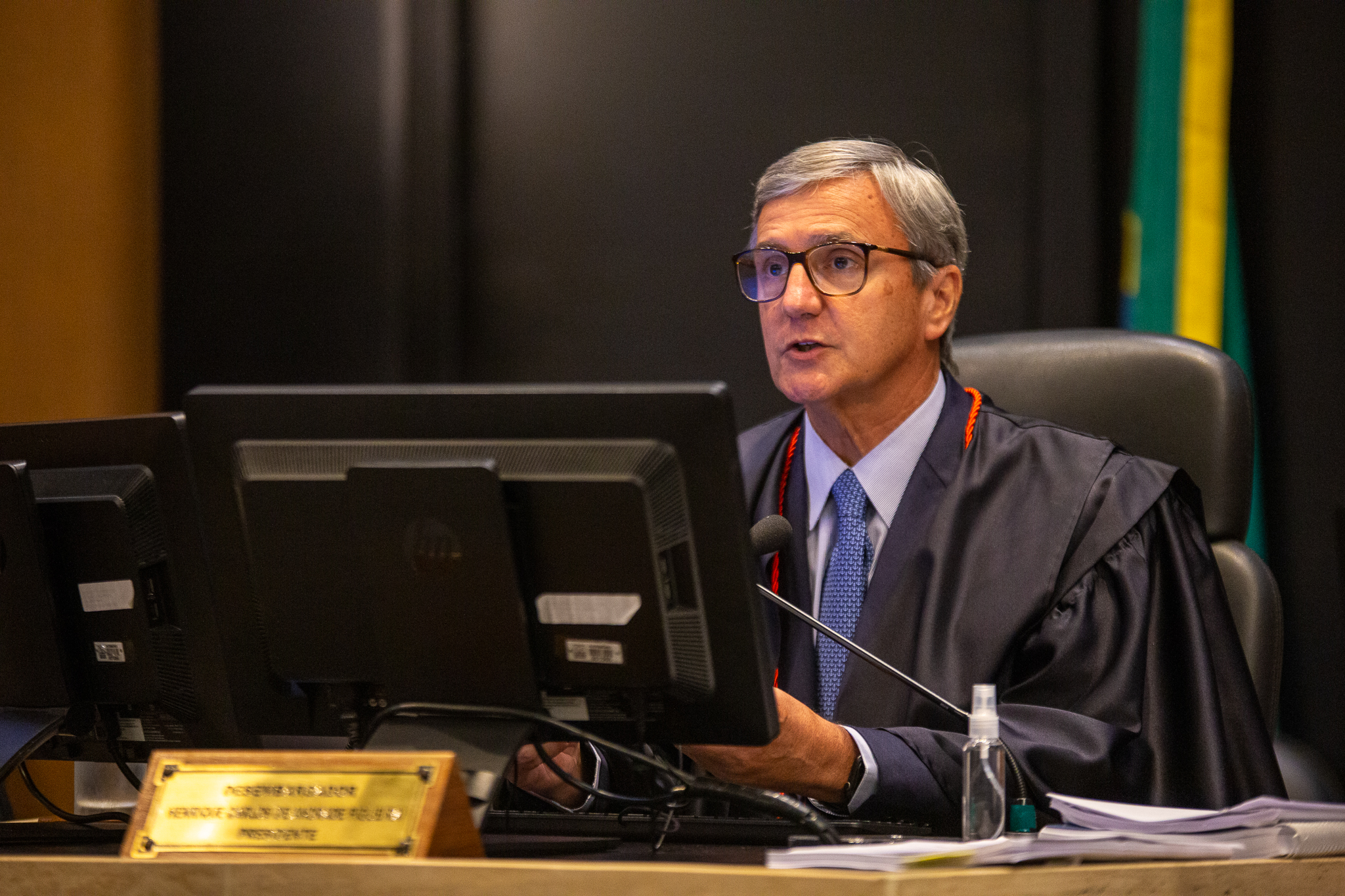 presidente do TJRJ Henrique Figueira discursa no Órgão Especial