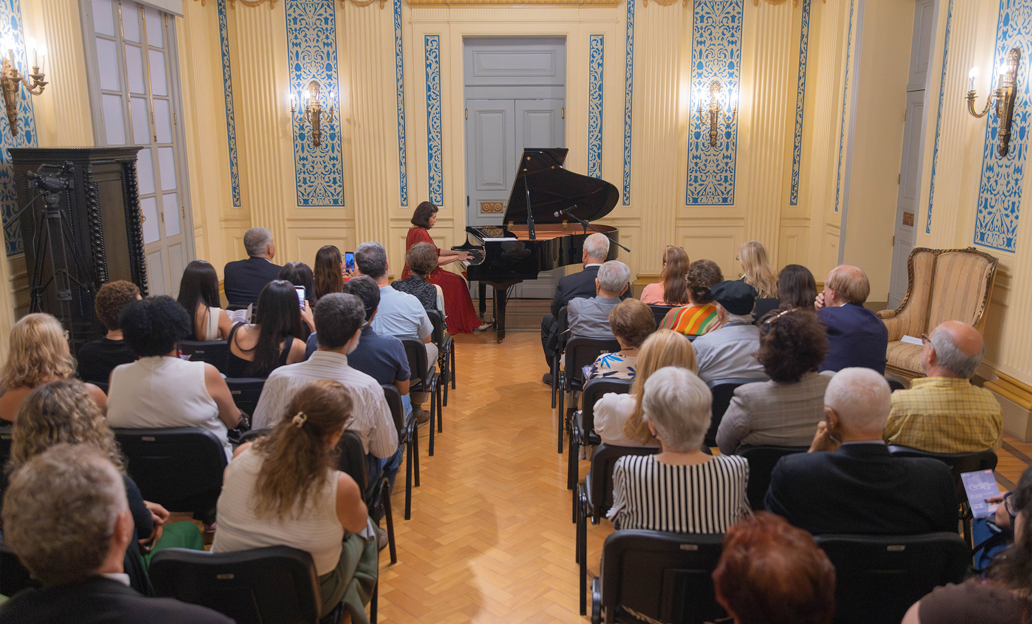imagem - Pianista Carol Murta Ribeiro leva música clássica ao Centro Cultural