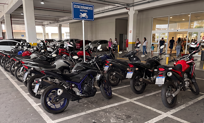 imagem - Shopping terá que indenizar clientes por furto de moto em seu estacionamento