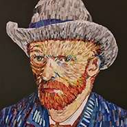 Imagem autorretrato de Van Gogh feito com material reciclado.