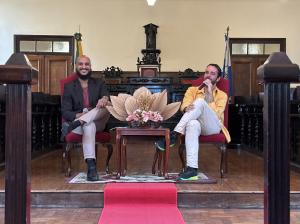 Whiverson, arte educador do Museu da Justiça e o ator Aldo.