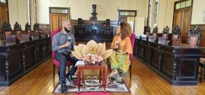 o arte educador Whiverson Reis e a convidada Claudia Macedo