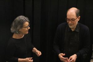 Marcia Mello e Paulo Knauss, curadores da exposição