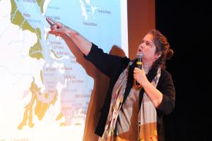 Profa. Lise Sedrez ministra a palestra "As muitas baías de Guanabara - uma história ambiental urbana"