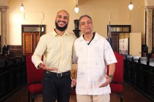 Whiverson Reis, educador do Museu da Justiça, e o convidado Jef Rodriguez