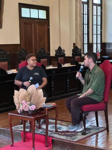 Troca e livros com Mikael Selva