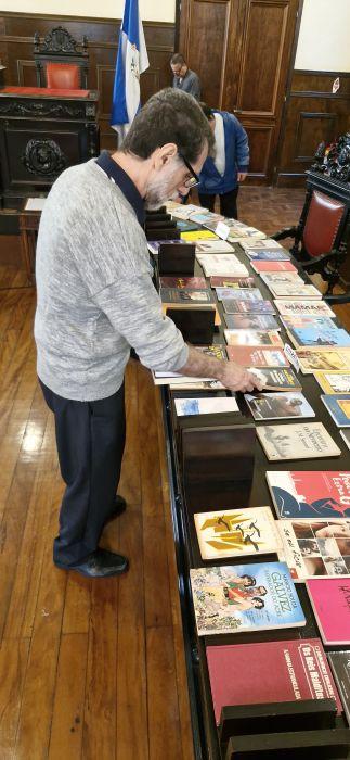 Troca de Livros Niterói Recebe Bruno Policarpo