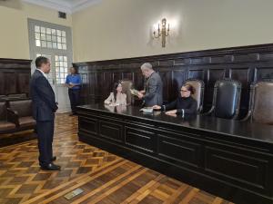 Consultora do Instituto Innovare visita o Museu da Justiça