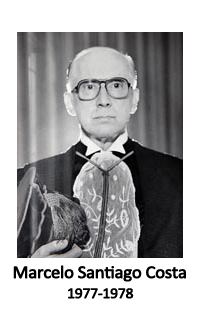 Retrato em preto e branco do desembargador Marcelo Santiago Costa. Clique na imagem para acessar a biografia.