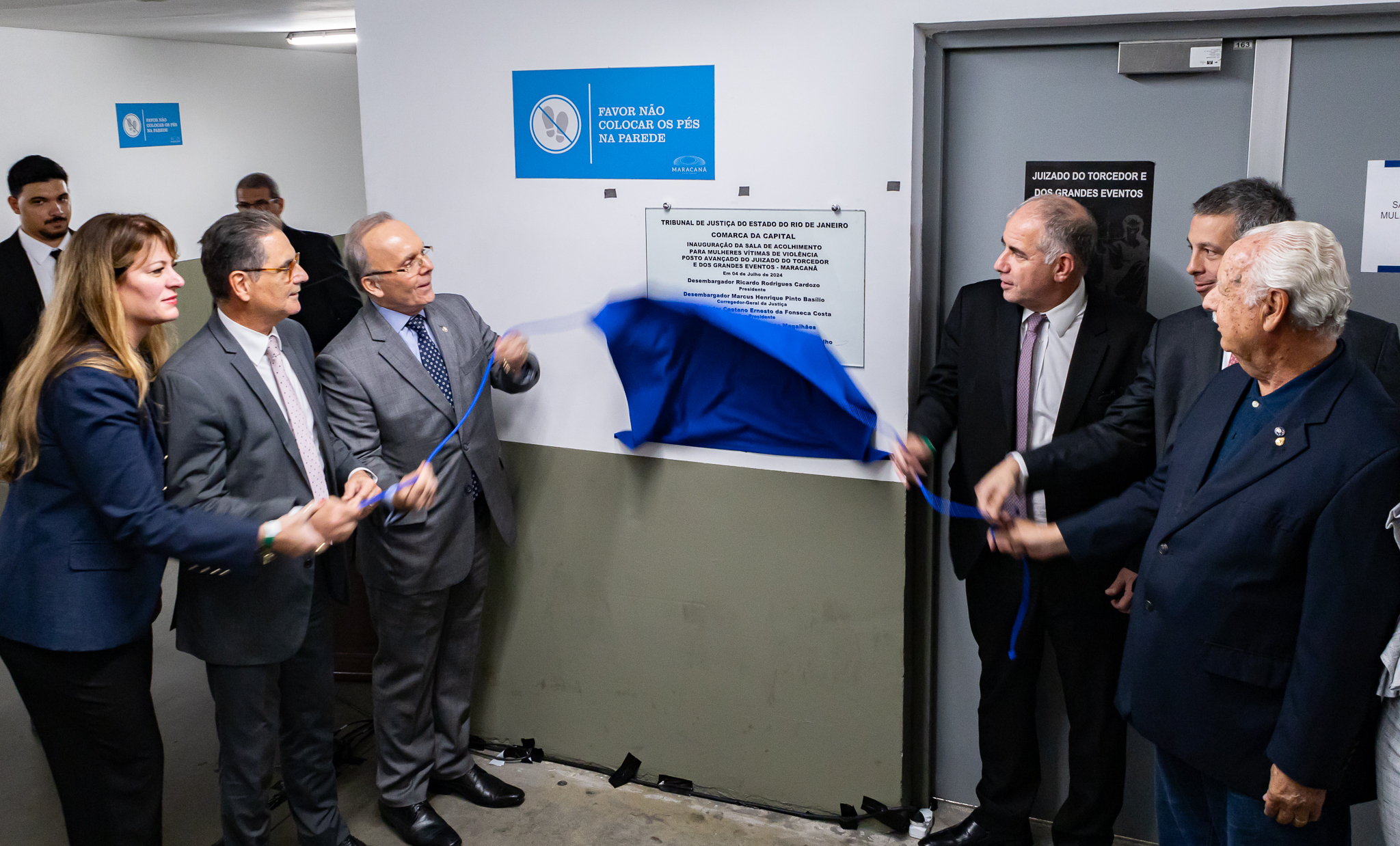 A juíza auxiliar da Presidência Renata Guarino; os desembargadores Agostinho Teixeira (presidente da Cejesp), Ricardo Cardozo (presidente do TJRJ), Marcus Henrique Basílio (corregedor-geral da Justiça), Mauro Martins e Murta Ribeiro (presidente do TJRJ no biênio 2007-2009)