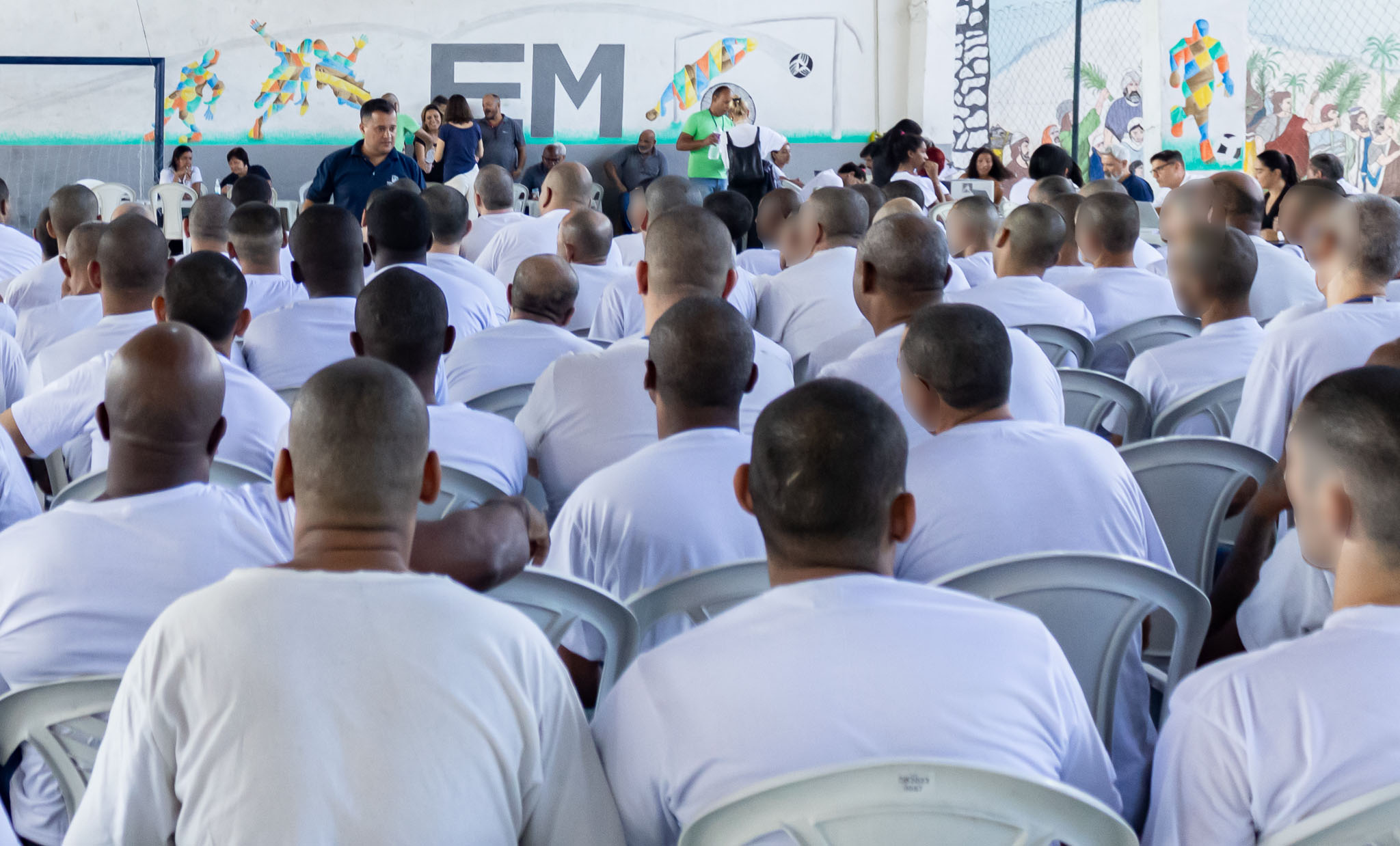 Magistrados e magistradas, servidores e servidora) e colaboradores e colaboradoras fizeram o atendimento do Justiça Itinerante no Presídio Evaristo de Moraes.