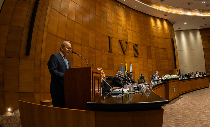 Os presidentes do TJRJ, desembargador Ricardo Cardozo, e do STF, ministro Luís Roberto Barroso, abrem o Fórum sobre Segurança, Desenvolvimento Humano e Coesão Social