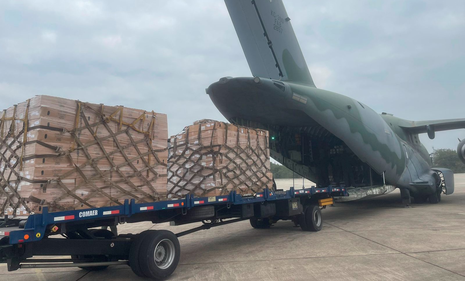 Computadores do TJRJ levados pelo avião da FAB para o Rio Grande do Sul