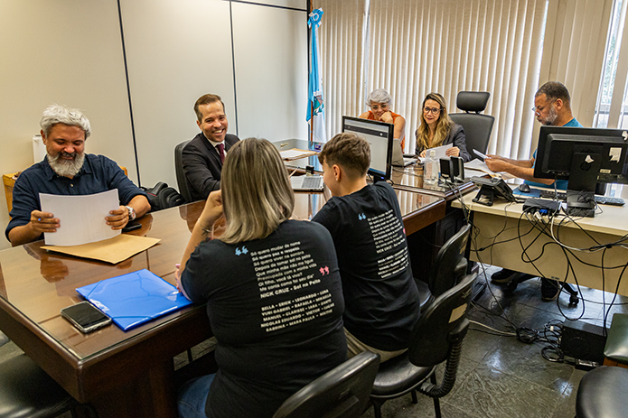 As requalificações foram acompanhadas por por pais e responsáveis das crianças e adolescentes