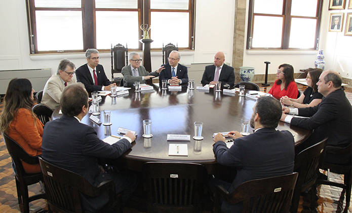 Imagem sem descrição