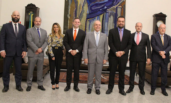 Imagem sem descrição