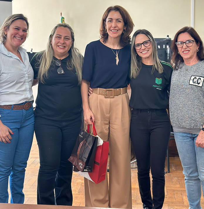 CEJUSC Cordeiro promove visita guiada a estudantes