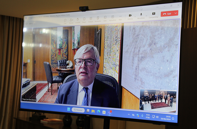 Imagem sem descrição