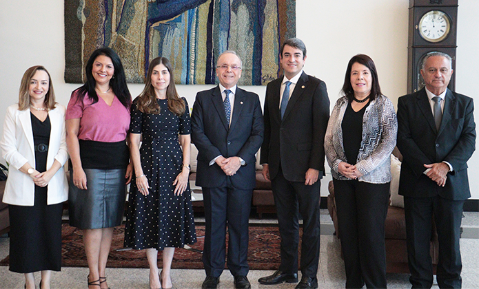 Imagem sem descrição