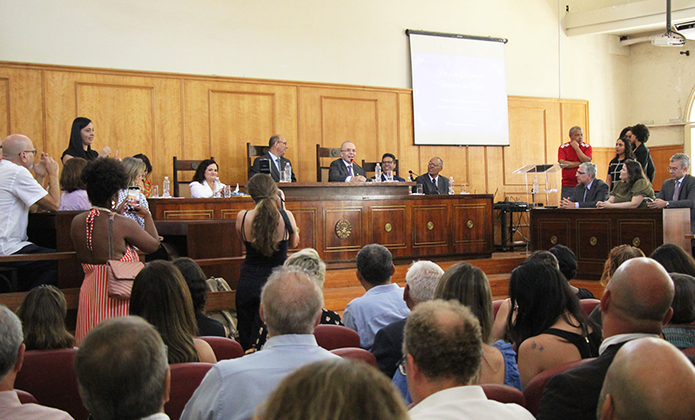 Imagem sem descrição