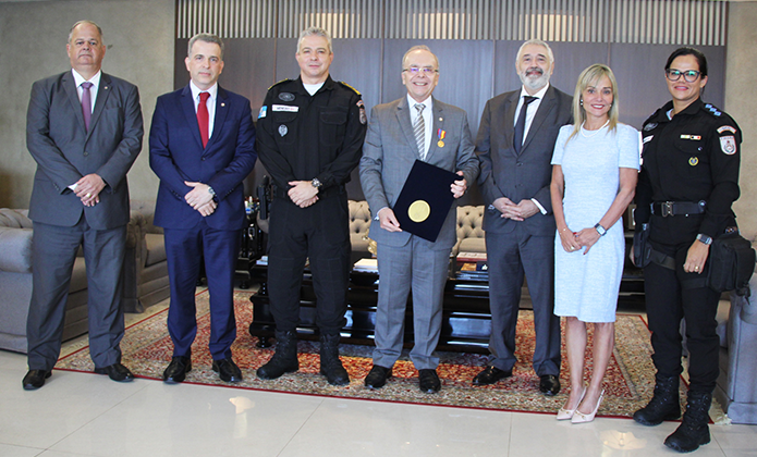 Imagem sem descrição