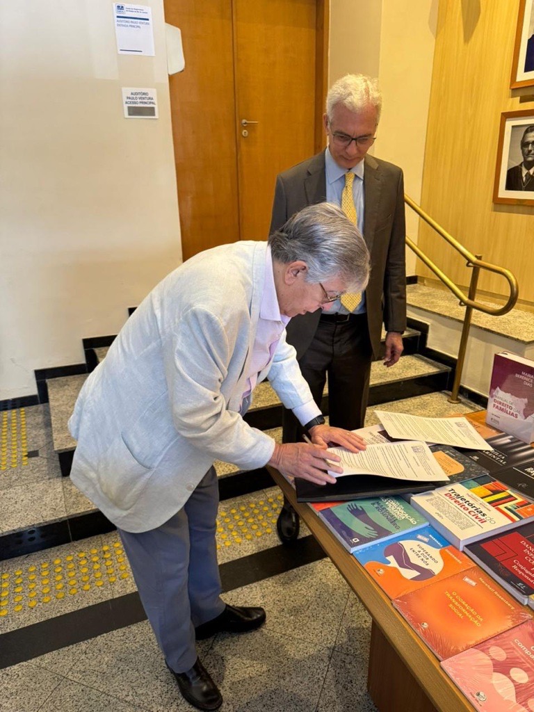 Imagem sem descrição