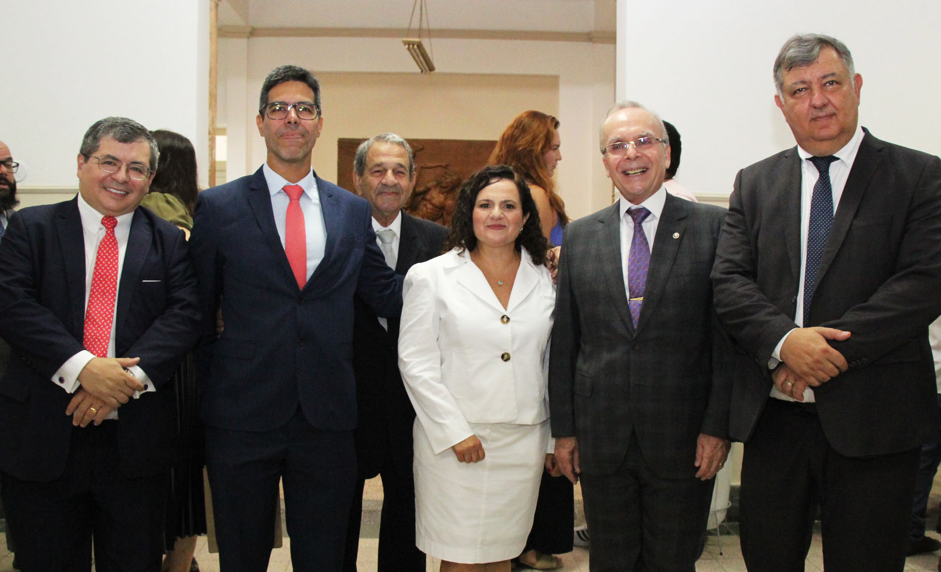 Imagem sem descrição