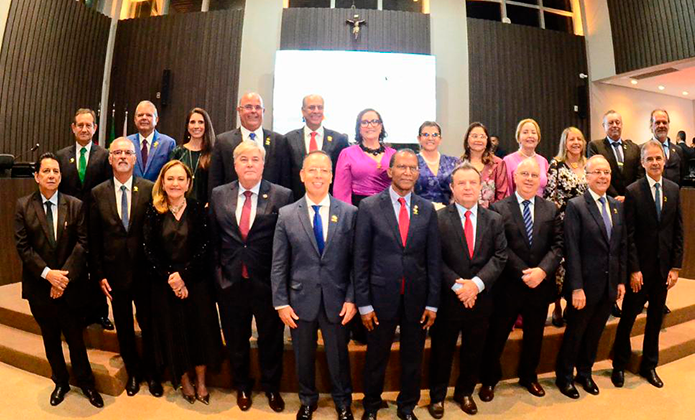 Imagem sem descrição