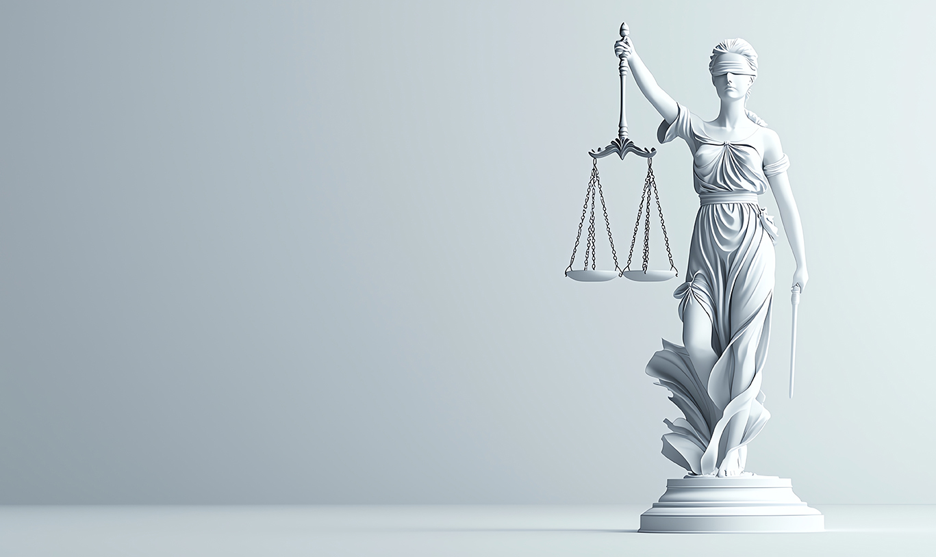 Deusa Themis fundo branco prata